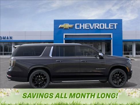 New 2026 Chevrolet Suburban Premier image 5