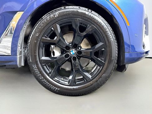 Used 2020 BMW X7 xDrive40i w/ Premium Package AWD/4WD image 57