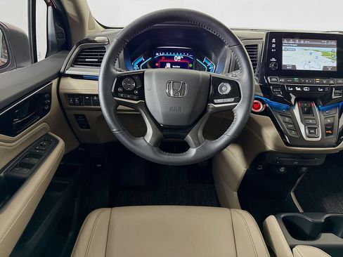 Used 2023 Honda Odyssey Touring image 24