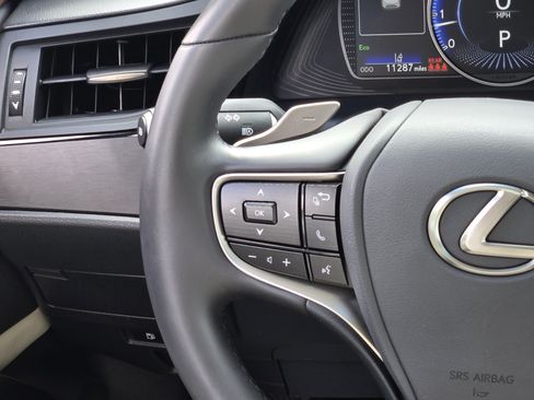 Used 2025 Lexus ES 350 w/ Premium Package FWD image 26