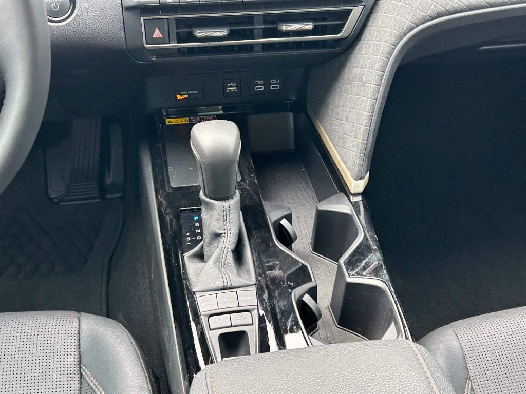 Certified 2026 Toyota Camry XLE w/ Premium Plus Package FWD image 21