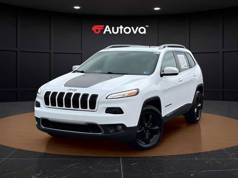 Used 2018 Jeep Cherokee Limited AWD/4WD image 1