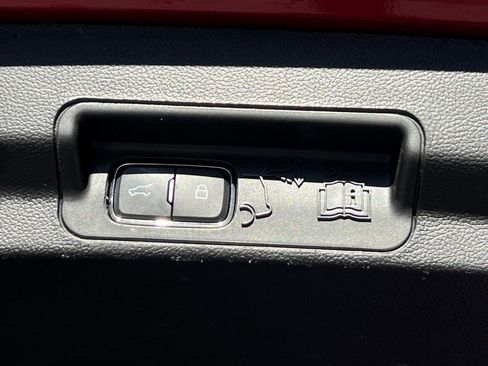 Certified 2020 Ford Explorer Limited image 16