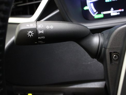 Used 2026 Toyota Corolla SE w/ SE Premium Package FWD image 23