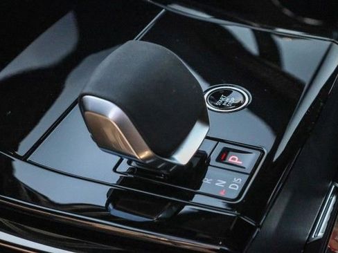 New 2025 Land Rover Range Rover Sport SE image 19