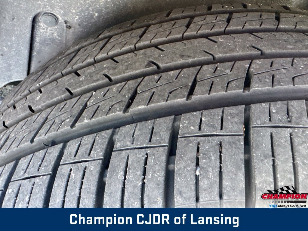 Used 2010 Chevrolet Equinox LTZ FWD image 19