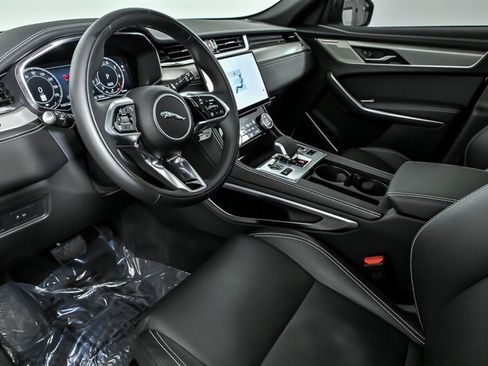 Used 2025 Jaguar F-PACE R-Dynamic S AWD/4WD image 17