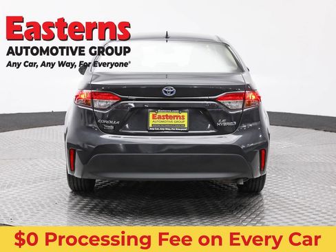 Used 2023 Toyota Corolla LE w/ Carpet Mat Package (TMS) FWD image 6