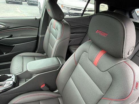 New 2026 Chevrolet Trax RS w/ Sunroof Package FWD image 14