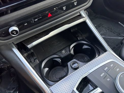 Used 2025 BMW 430i Convertible w/ Premium Package RWD image 30