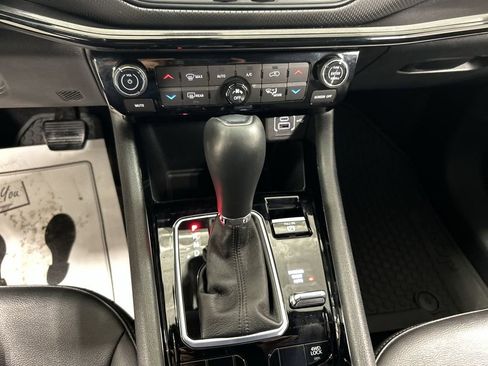 Used 2022 Jeep Compass Altitude w/ Convenience Group image 17