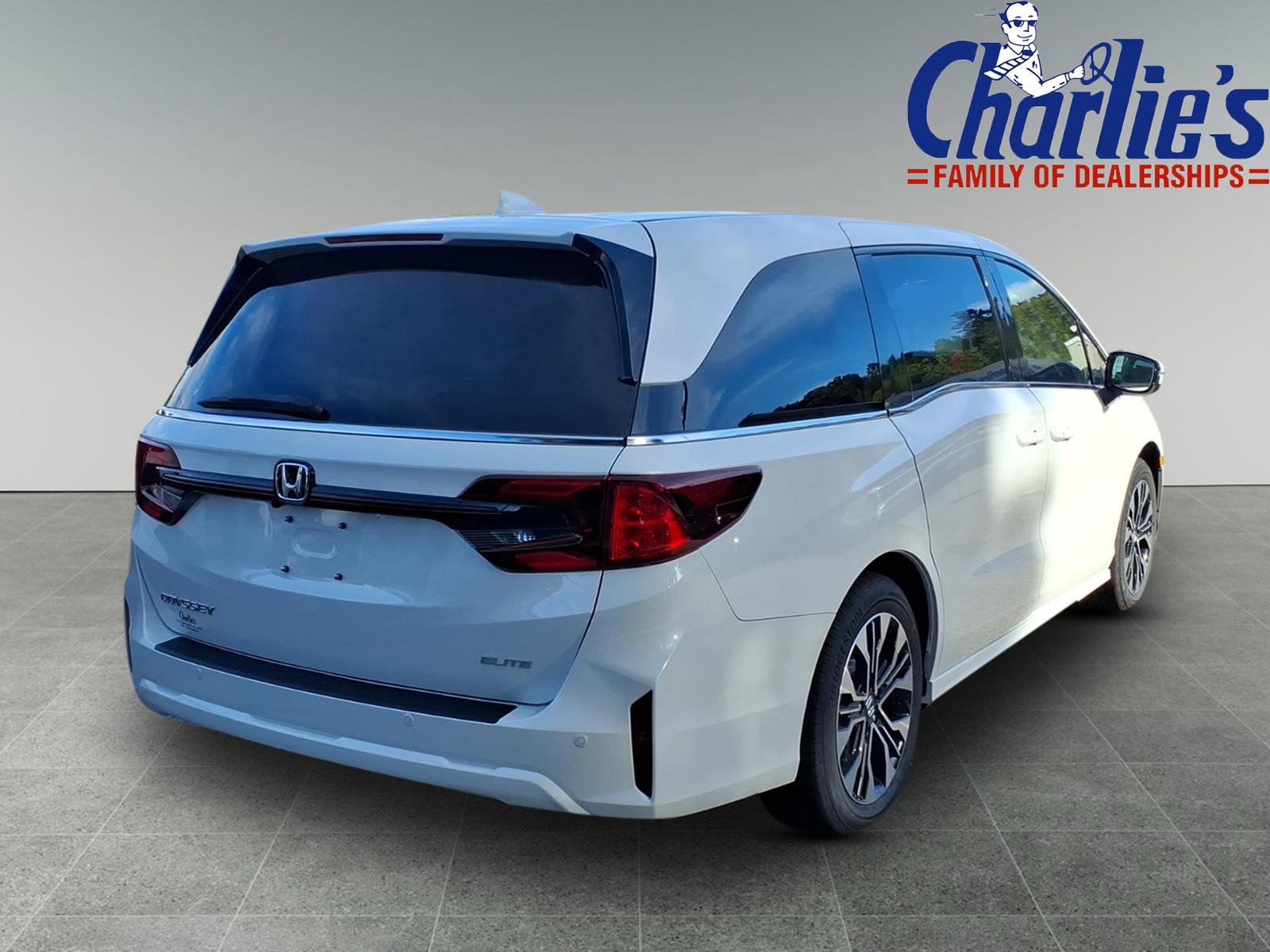 New 2027 Honda Odyssey Elite image 4