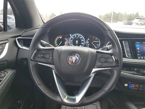 Used 2022 Buick Enclave Avenir w/ Avenir Technology Package image 25