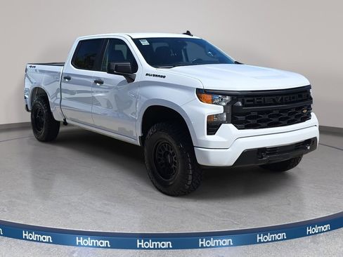 Used 2022 Chevrolet Silverado 1500 Custom image 4
