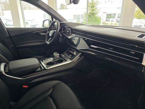 Used 2025 Audi Q7 3.0T Premium Plus AWD/4WD image 48