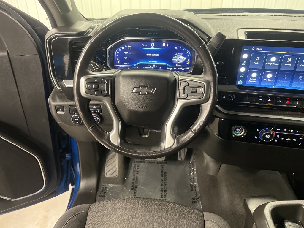 Certified 2022 Chevrolet Silverado 1500 RST AWD/4WD image 18