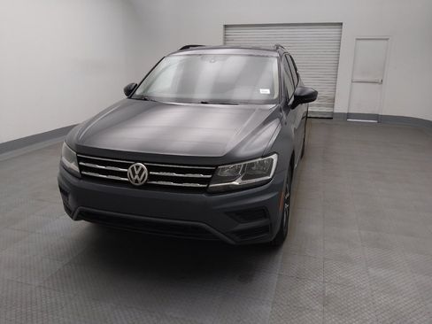 Used 2020 Volkswagen Tiguan SE w/ 3rd Row Seat Package AWD/4WD image 15