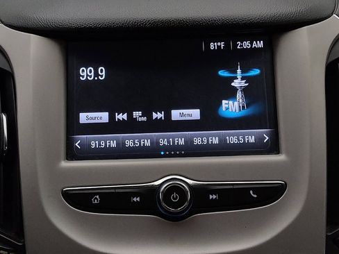 Used 2017 Chevrolet Cruze LS FWD image 25