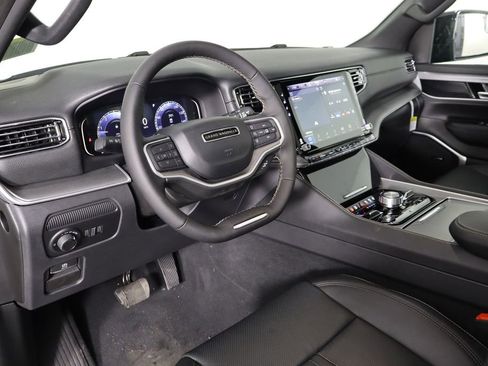 New 2026 Jeep Grand Wagoneer 4WD image 29