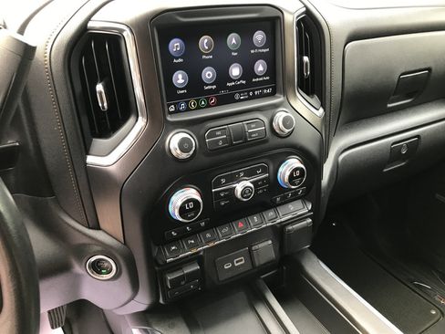 Used 2021 GMC Sierra 1500 AT4 w/ AT4 Value Package AWD/4WD image 19