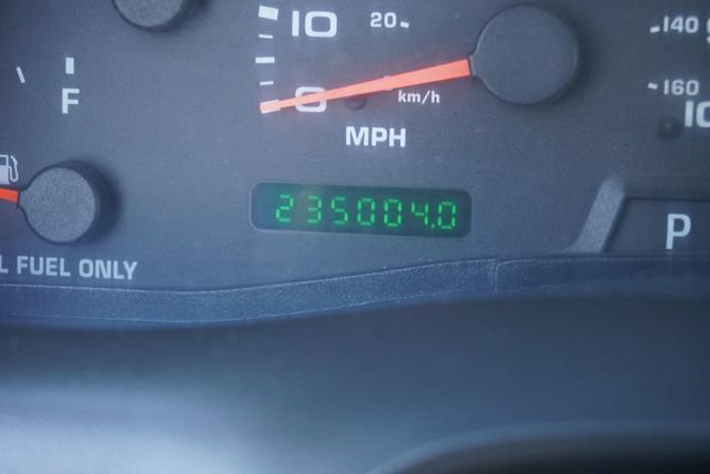 Used 2004 Ford F350 Lariat AWD/4WD image 26