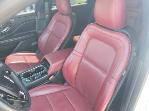 Used 2023 Lincoln Corsair Reserve FWD image 19