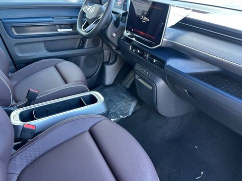 New 2025 Volkswagen ID. Buzz Pro S image 16