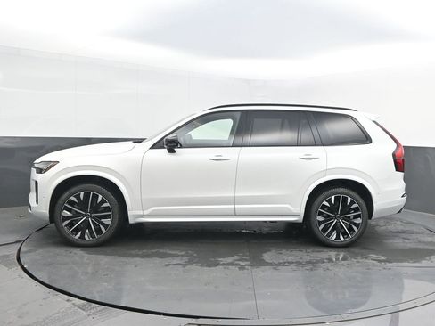 New 2026 Volvo XC90 B6 Ultra w/ Lounge Package AWD/4WD image 2