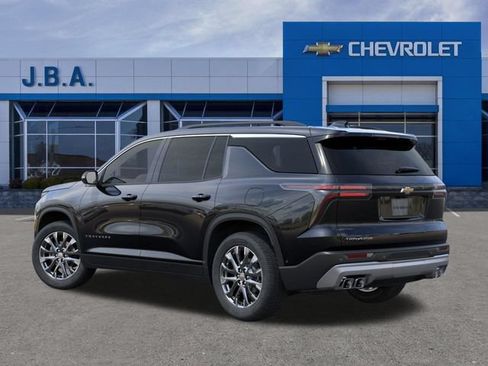 New 2026 Chevrolet Traverse LT w/ Sun and Wheel Package FWD image 3