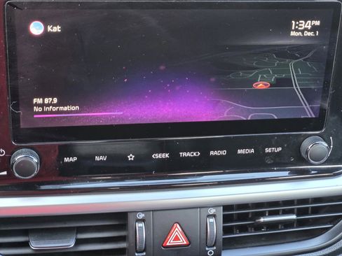 Certified 2022 Kia Forte GT image 17