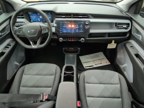 New 2027 Chevrolet Bolt LT w/ Comfort Package image 5