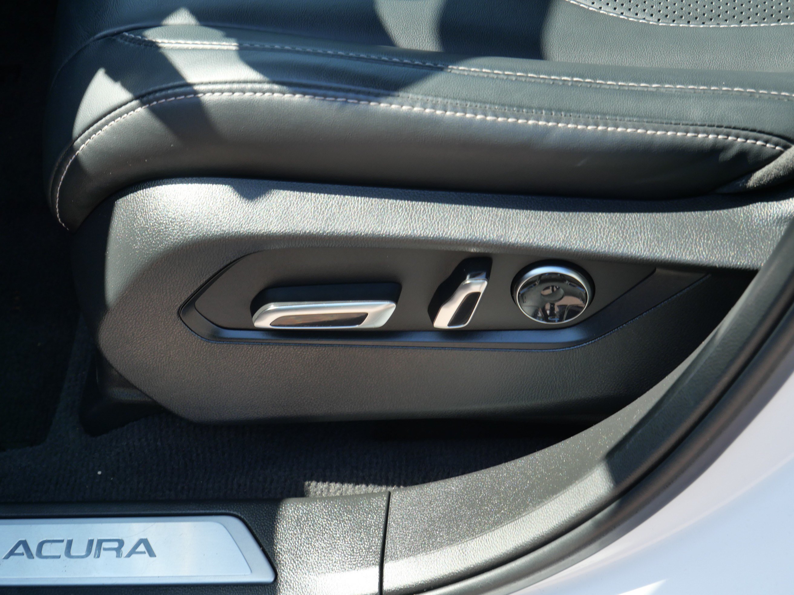Certified 2024 Acura RDX w/ Technology Package AWD/4WD image 19
