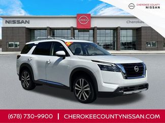 Certified 2025 Nissan Pathfinder Platinum FWD video 1