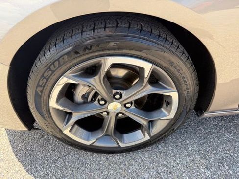 Used 2024 Chevrolet Malibu LT image 10