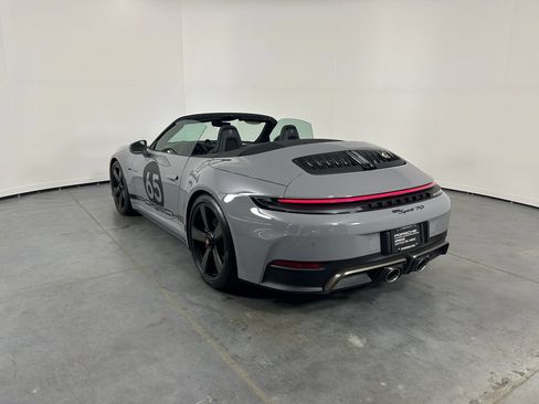 Used 2026 Porsche 911 Carrera 4 GTS AWD/4WD image 30
