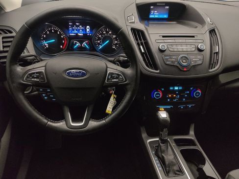 Used 2017 Ford Escape SE w/ SE Sport Appearance Package image 22