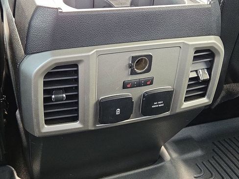 Used 2018 Ford F150 Lariat w/ Equipment Group 502A Luxury image 17