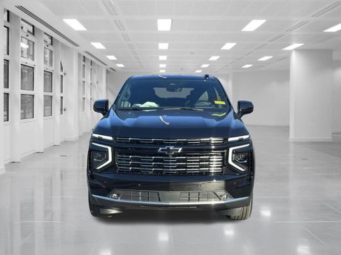 New 2026 Chevrolet Suburban High Country AWD/4WD image 2
