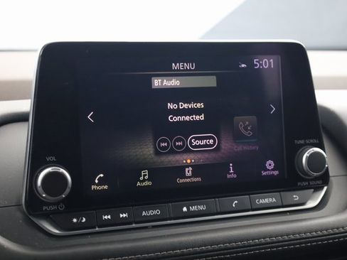 Used 2023 Nissan Rogue SV image 17