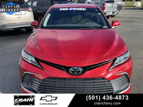 Used 2023 Toyota Camry LE image 2