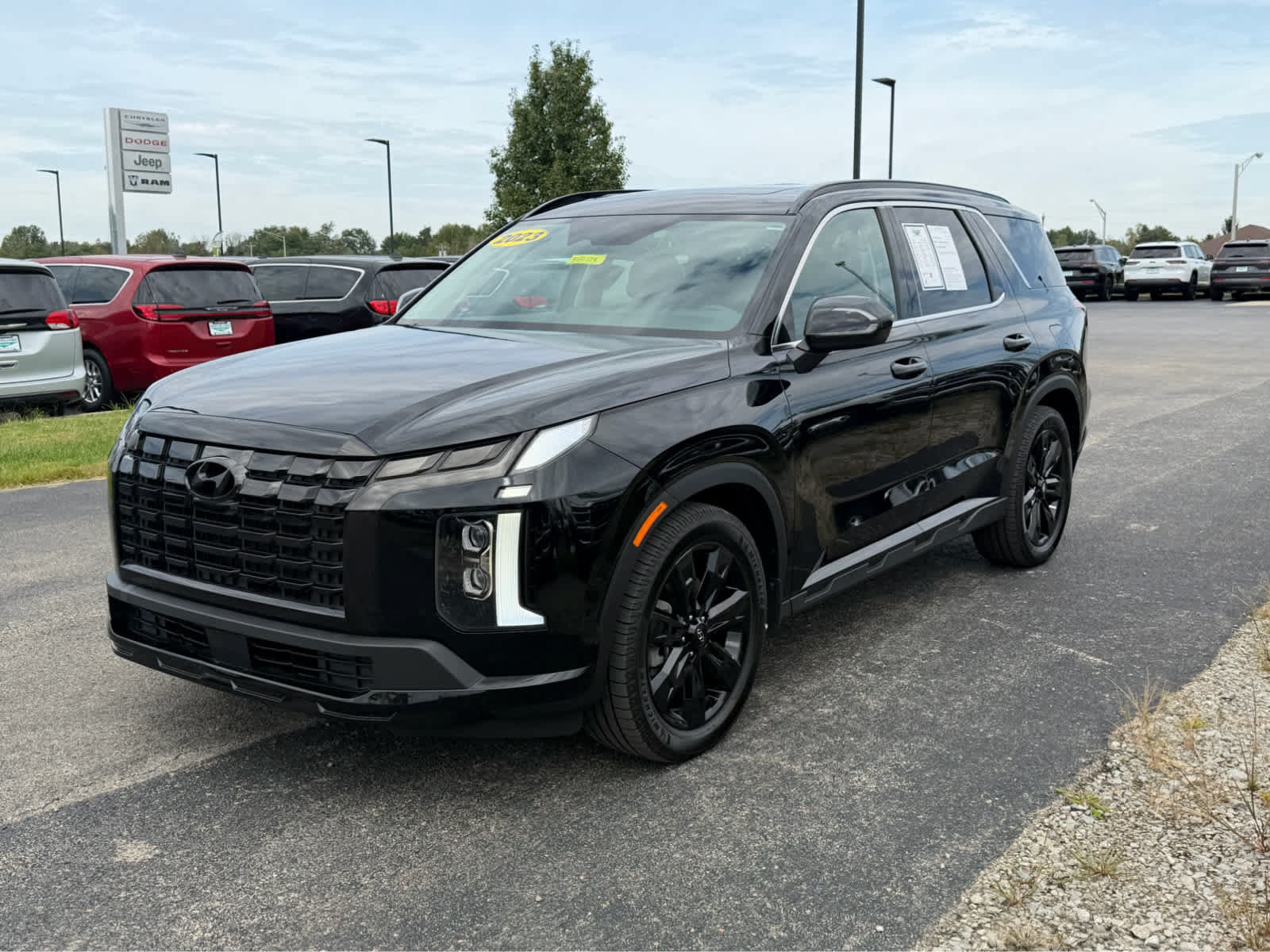 Used 2023 Hyundai Palisade XRT w/ Cargo Package AWD/4WD image 3