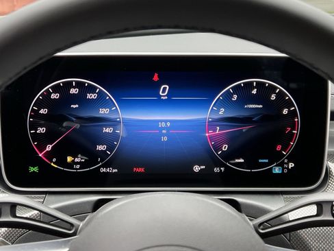 New 2025 Mercedes-Benz C 300 4MATIC Sedan image 15