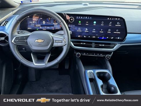 Used 2024 Chevrolet Equinox EV LT FWD image 12