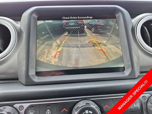 Certified 2019 Jeep Wrangler Unlimited Sahara AWD/4WD image 56