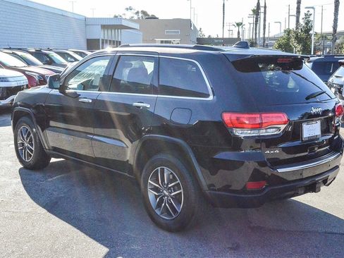 Used 2017 Jeep Grand Cherokee Limited w/ Trailer Tow Group IV image 4