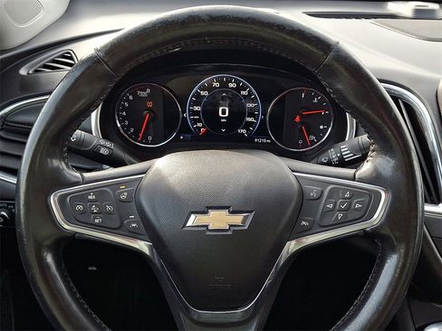 Used 2020 Chevrolet Malibu Premier image 19