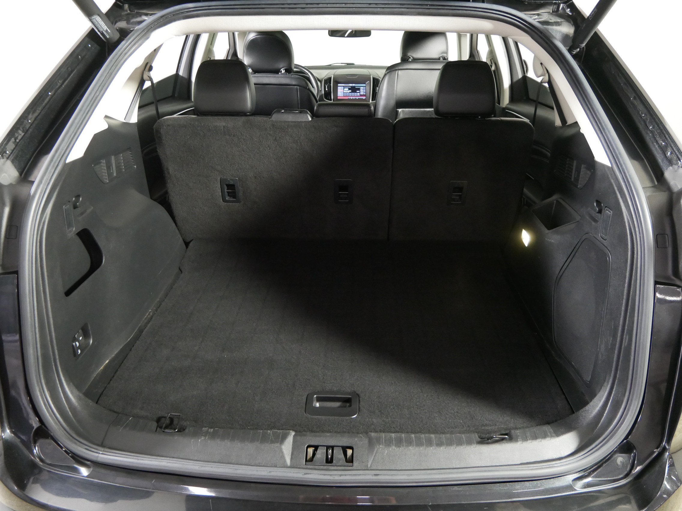Used 2015 Ford Edge Titanium w/ Equipment Group 301A FWD image 18