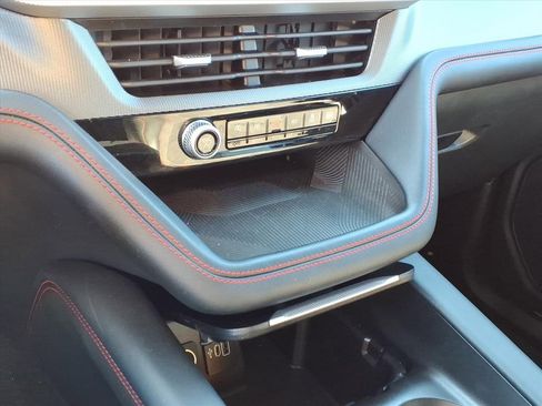 Used 2025 Ford Explorer ST-Line w/ ST-Line Street Pack image 24