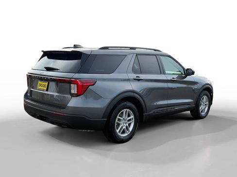 New 2026 Ford Explorer Active image 5
