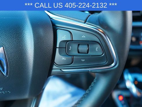 Used 2025 Buick Envista Sport Touring image 31